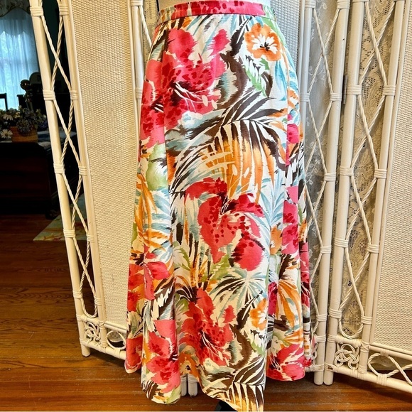 Talbots Silk Skirt Ivory with Pink Tropical Floral Print Flowy Midi size 16WP - Picture 2 of 16